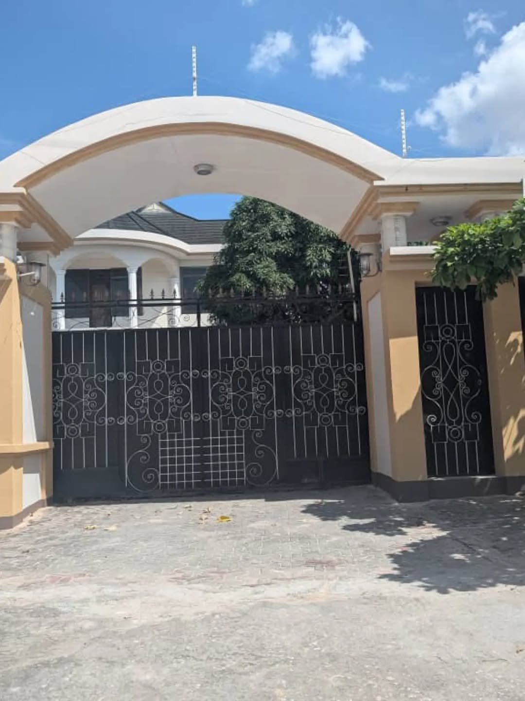 Nyumba inauzuwa ipo pugu